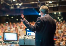 Wake up and Run text